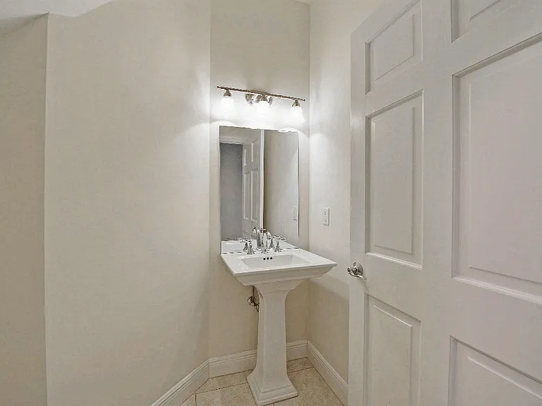 1645 Baseline Ln — Photo 12
