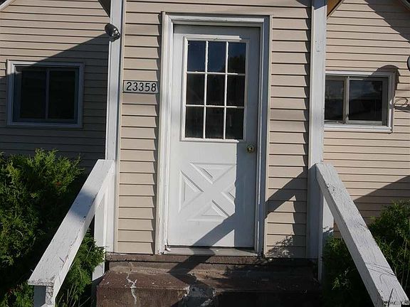 4th image of 23358 Granite Ave
