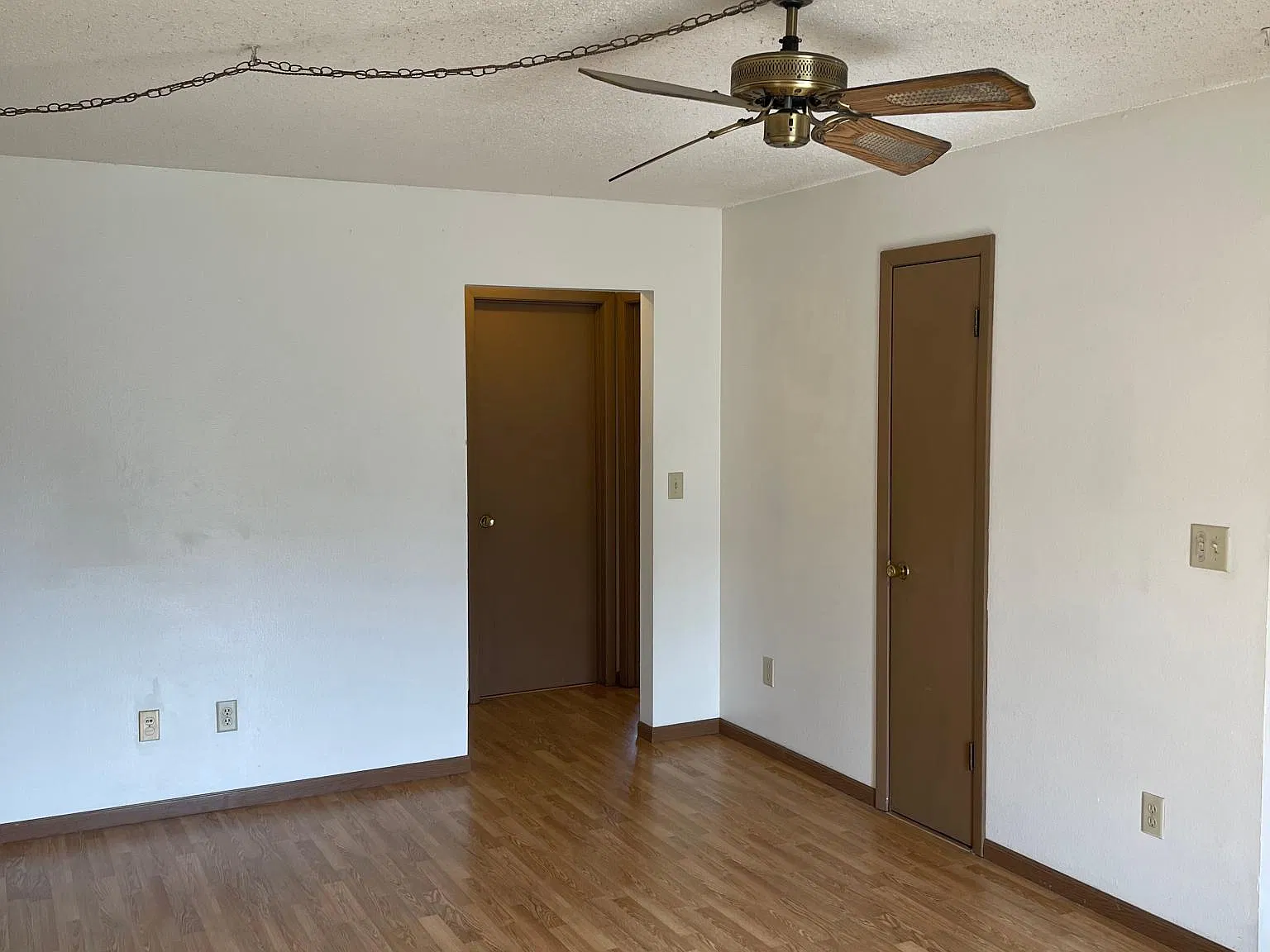 2 bed, 100 sqft, $1,258 — Photo 3