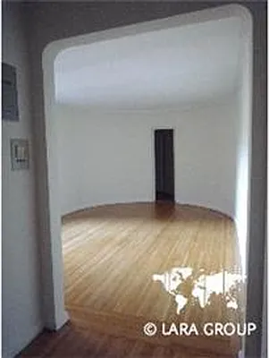 Rented by Lara Group | media 11