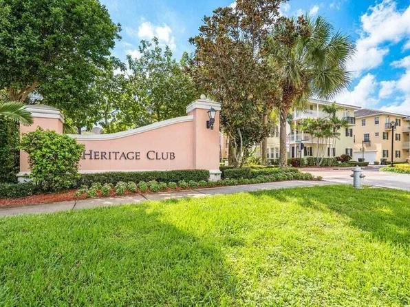 1023 W Heritage Club Circle, Delray Beach, FL 33483