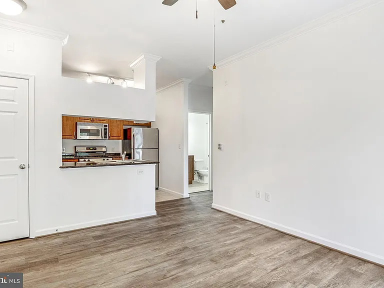 12929 Centre Park Cir #118 — Photo 4