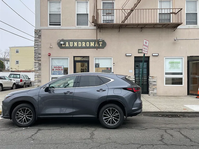 186 Avenue F — Photo 10