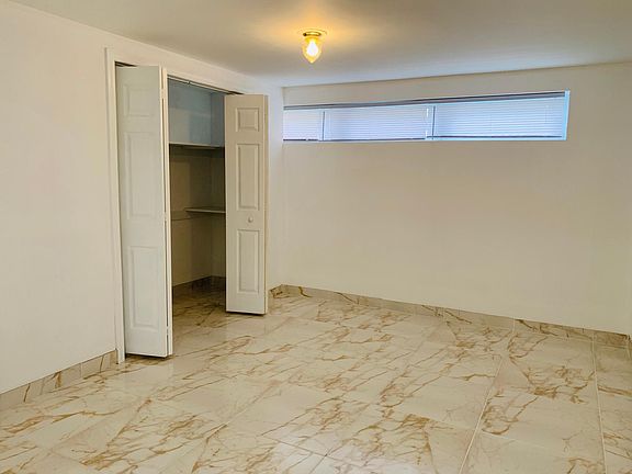 5th image of 60 Scranton St Floor 1