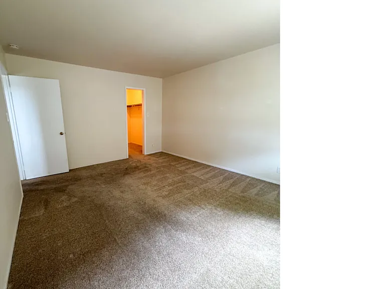 4 Davis Dr #A — Photo 23