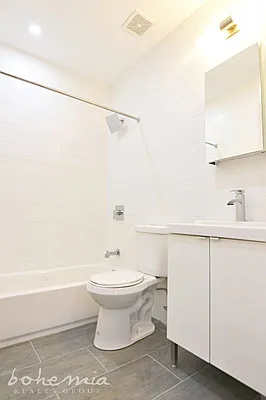 Rented by Bohemia Realty Group | media 17