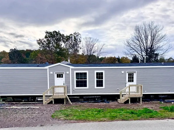 28 Barlow Drive, Mansfield, CT 06268