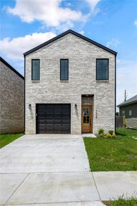 738 N 5th St, Rogers, AR, 72756