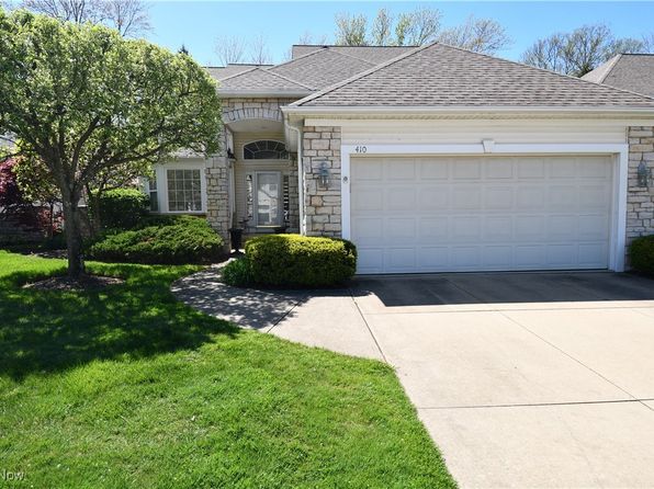 410 W Glengary Cir, Cleveland, OH 44143