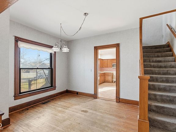 5th image of 280 W Hillside Ave