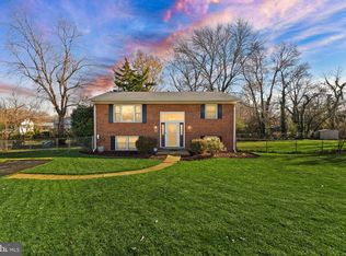 6101 Briarview Ct, Alexandria, VA 22310
