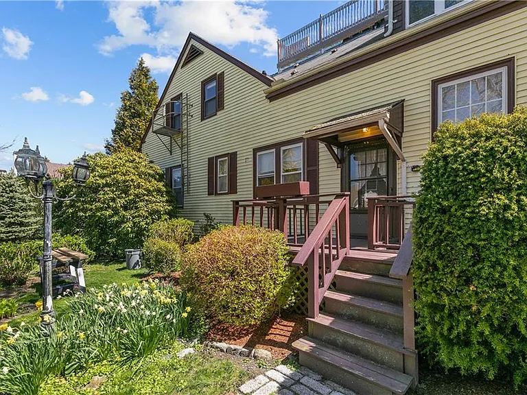 167 Coggeshall Ave #E — Photo 24
