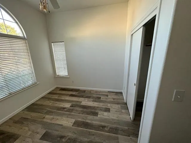 4047 Strolling Ct — Photo 2
