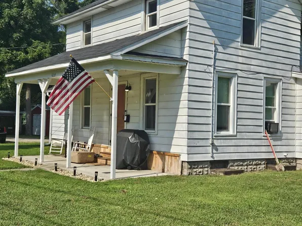 703 E Bond St, Hastings, MI 49058