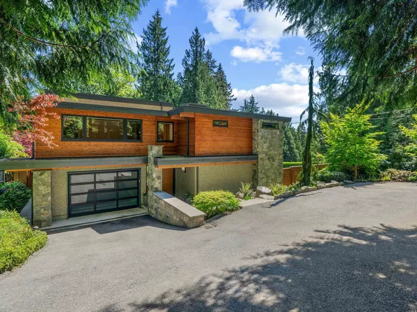 6184 Eastmont Dr, West Vancouver, BC V7W 1X3
