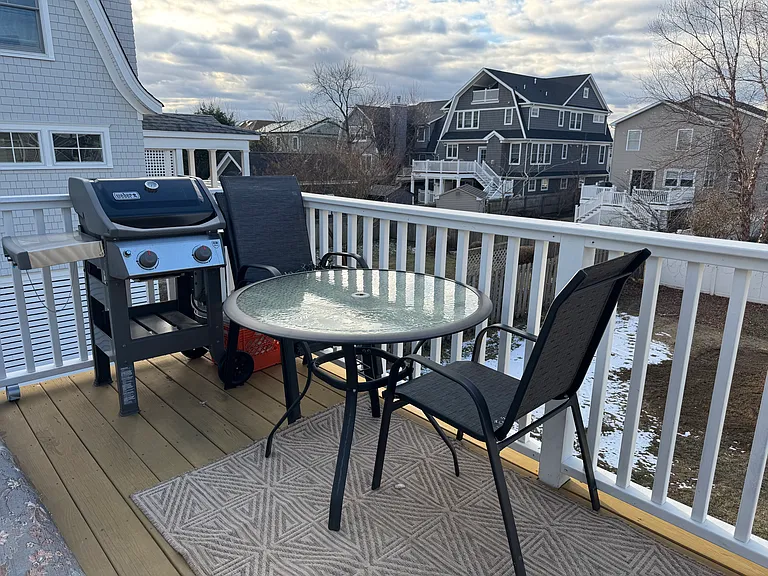 40 Waterman Ave #B — Photo 11