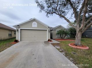 1309 Maximilian Dr, Zephyrhills, FL 33543