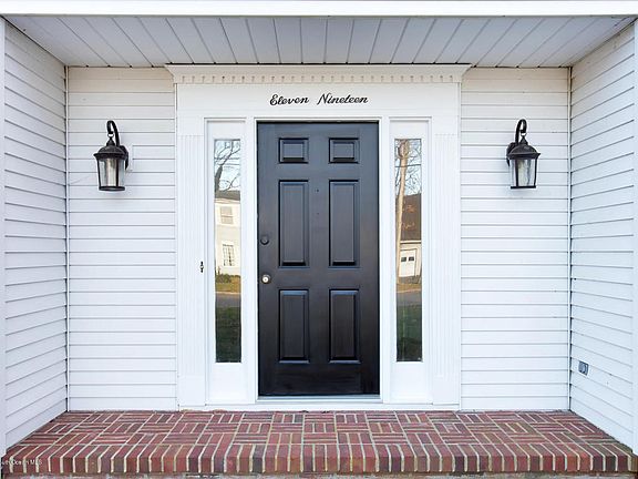 2nd image of 1119 Biondo St