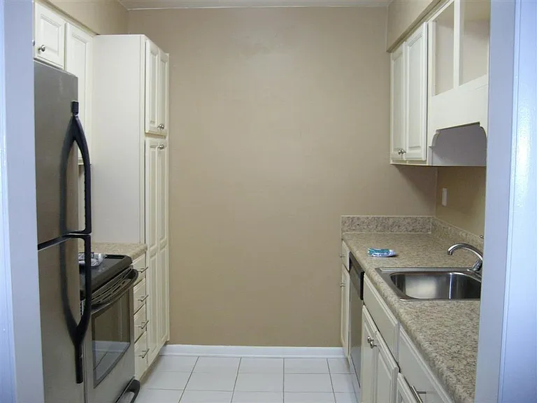 2116 Hobbs Rd #N12 — Photo 6