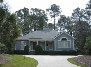 2 Dove St, Hilton Head Island, SC 29928
