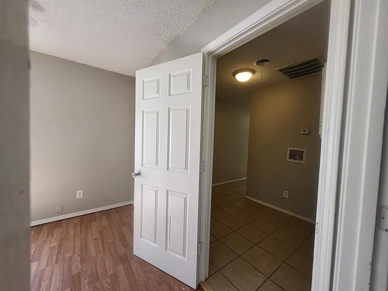 206 N Mississippi St #A — Photo 7