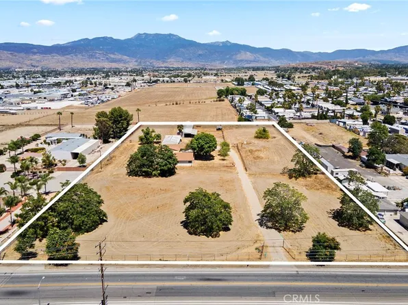 1280 N Palm Ave, Hemet, CA 92543