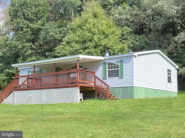 232 Seaford Ln, Bruceton Mills, WV 26525