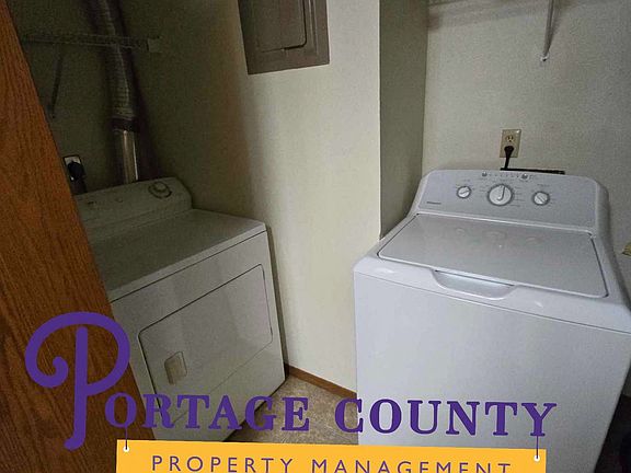 4th image of 1401 Riverview Dr #D