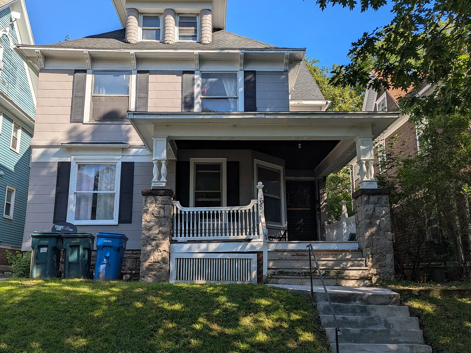 3 bed, 1150 sqft, $1,600 — Photo 1