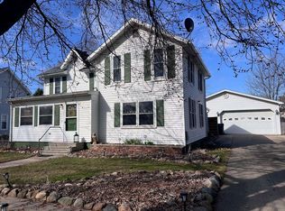 323 Madison St, Perry, MI 48872