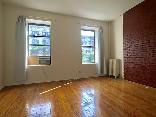 Rented by Sovereign Associates | media 21