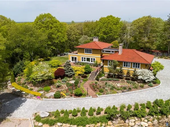 325 Post Rd, Westerly, RI 02891