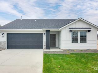 699 W Screech Owl Dr, Kuna, ID 83634