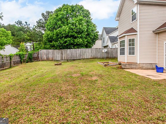 3rd image of 3117 Stonebridge Creek Dr