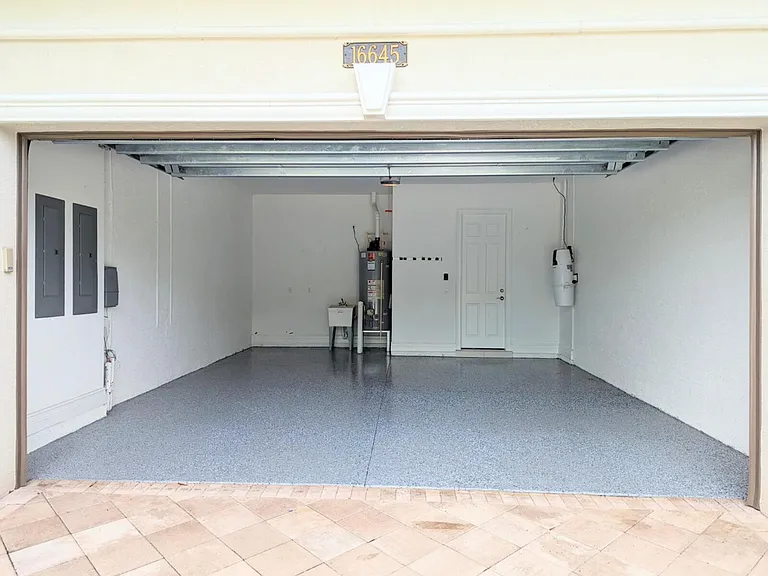 16645 Germaine Dr — Photo 35