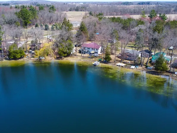 871 Louann St, Stanton, MI 48888