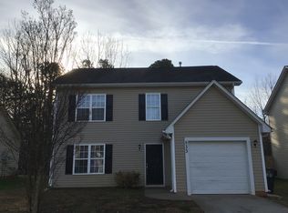 533 Stillgreen Ln, Charlotte, NC 28214