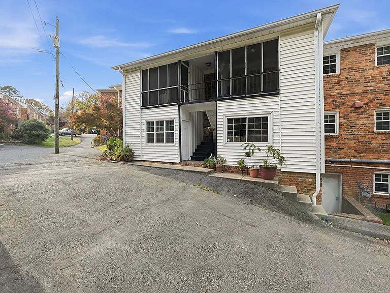 912 McAlway Rd #A — Photo 9