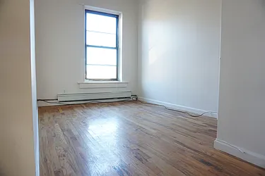 Rented by Rennit Inc.