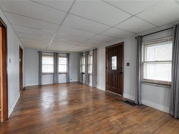5th image of 2632 S 36th St