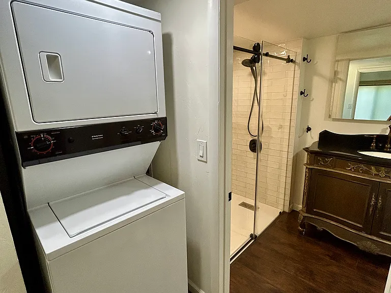 1400 E Dartmouth Ave #B — Photo 12