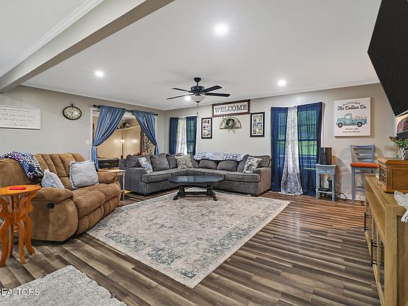 4th image of 257 Brookhaven Dr