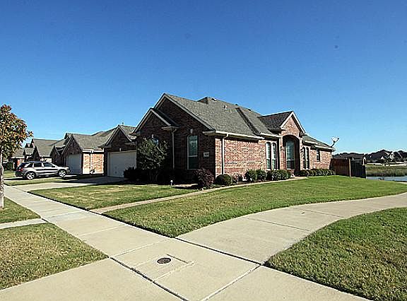 2nd image of 9820 Delmonico Dr