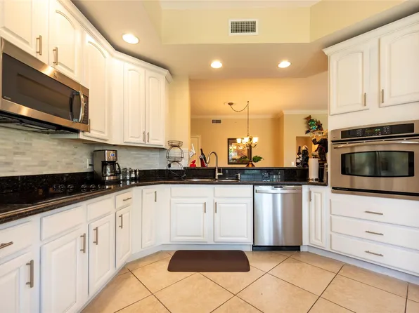 16135 Emerald Estates Drive #272, Weston, FL 33331