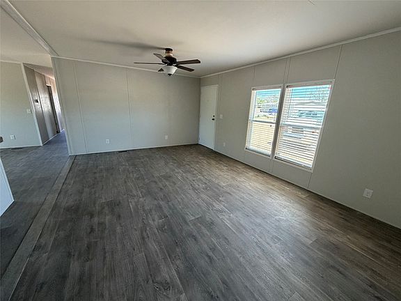 2nd image of 1120 Casa De Luz