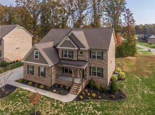 4392 Birdseye Dr, Kernersville, NC 27284