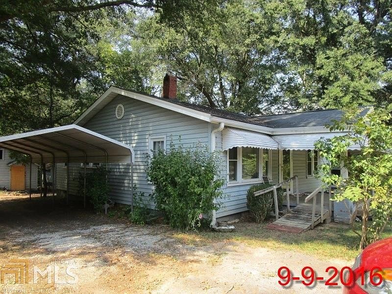 2nd image of 2863 Pinecrest Dr