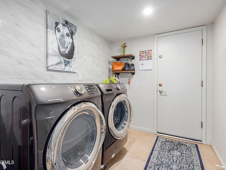 2909 E Las Rocas Dr — Photo 35