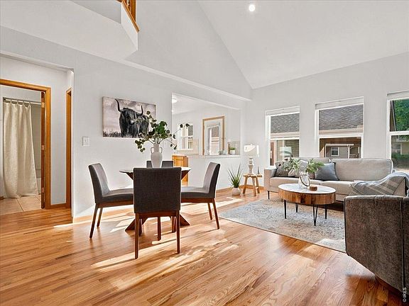 3rd image of 2343 Pike Cir S