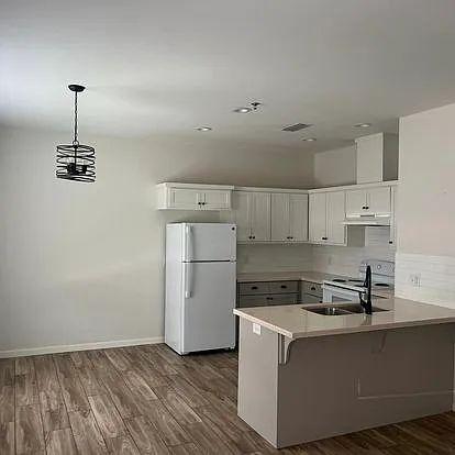 524 S King Rd #9 — Photo 2